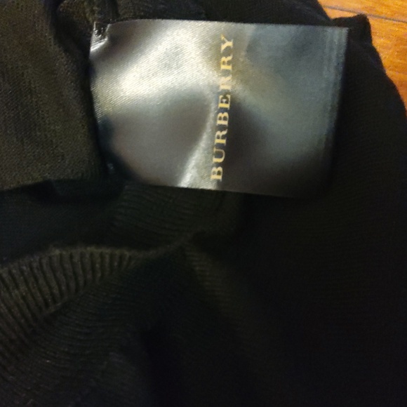 BURBERRYđź’ĄNwotđź’ĄBlack V-neck Sweater - Picture 6 of 7